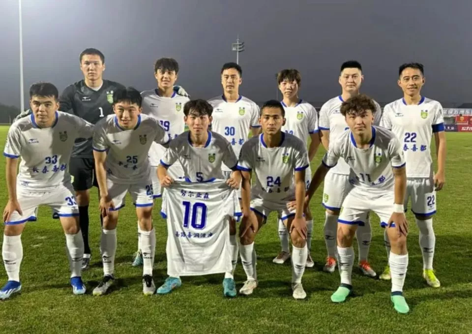 中乙队搞迷信操作：在客队更衣室放多张黄色符咒
