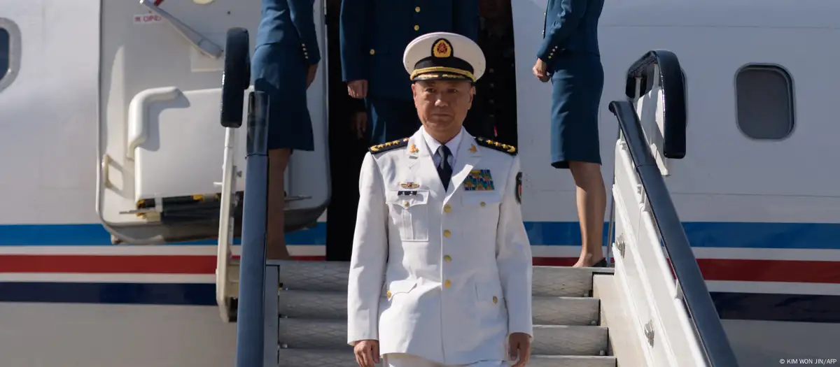 黑幕拉开一角 苗华被免去中央军委委员职务