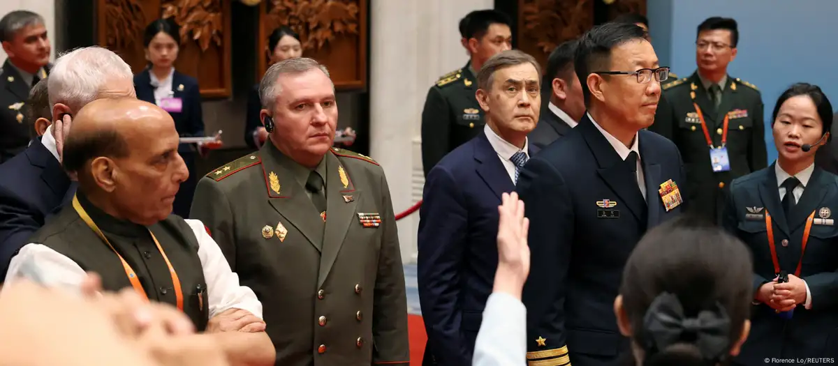印度拒绝签字 上合防长联合声明“流产”