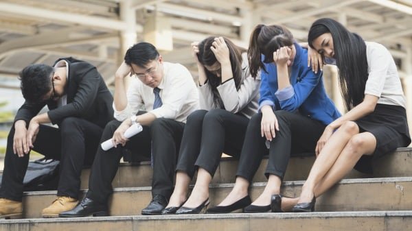 就业内卷海归变“废物”(图) - 留学生- 回国- 年轻人- 博谈- -看中国网- (移动版)