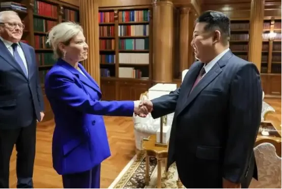 金正恩看在俄作战士兵影片时落泪 俄朝合作换回什么？