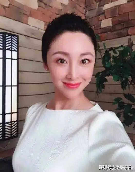 又一位44岁美女演员去世，死因曝光让人惋惜