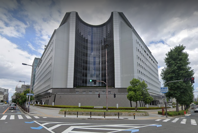 日本大阪府八尾市86岁老翁，和81岁妻子发生口角后竟将其勒毙。大阪府警察本部示意图。（图撷自Google街景）