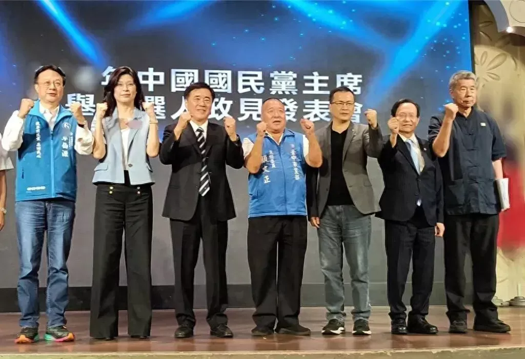 国民党主席选举本周六登场 郝龙斌郑丽文缠斗激烈