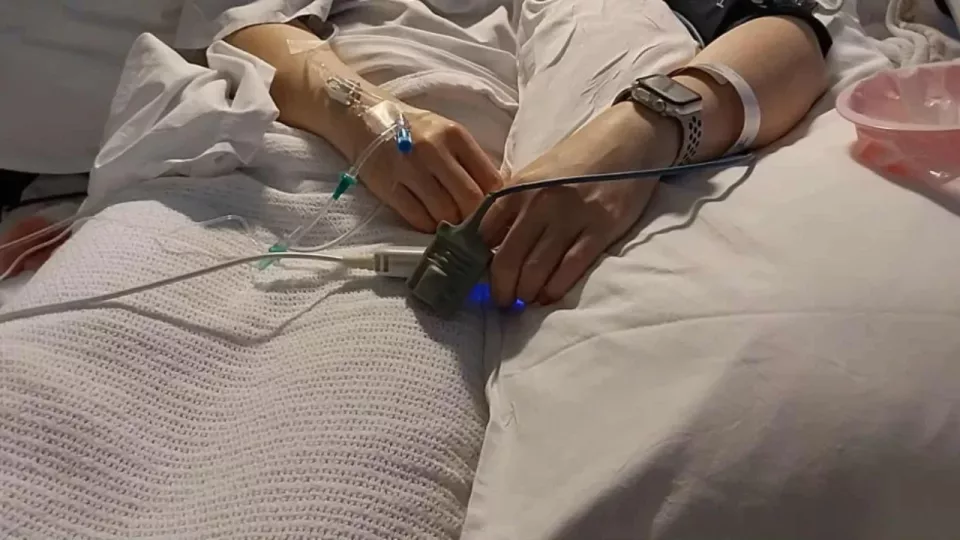 澳华人女子遭陌生人持刀袭击,刺中胸口 嫌疑人落网