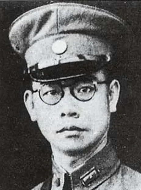 《沉默的荣耀》原型：他是潜伏在台的“密使一号”