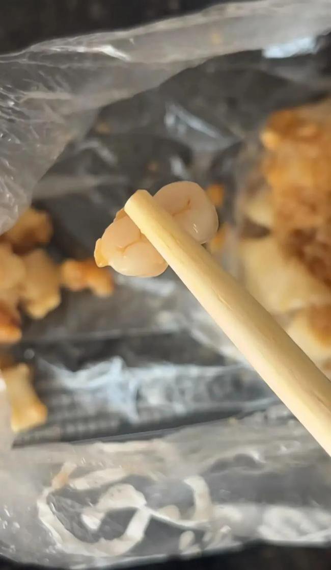 这不会是“人肉”做的吧？中国网友吓坏