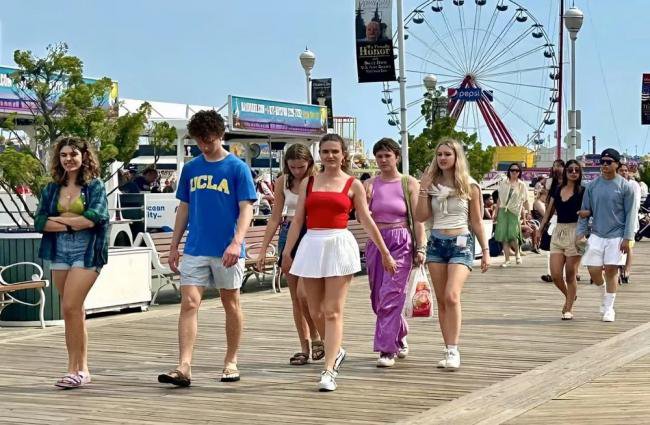 拒绝买房的美国年轻人 全跑去炒股了 拒绝买房的美国年轻人 全跑去炒股了