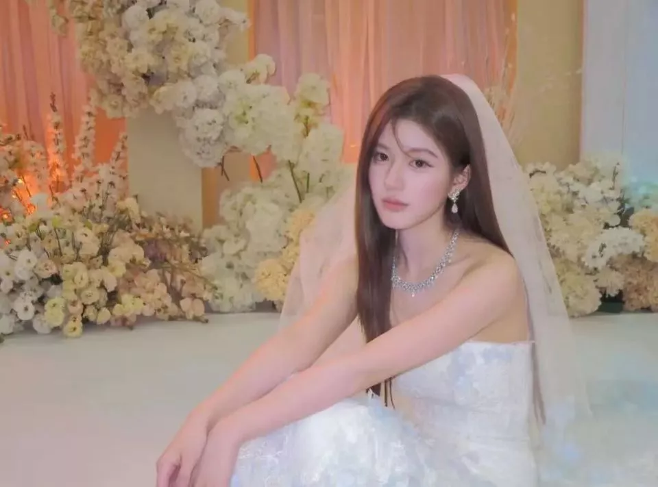 赵露思：退圈59天，反转太快