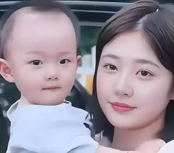 王思聪2岁“女儿”上户口了