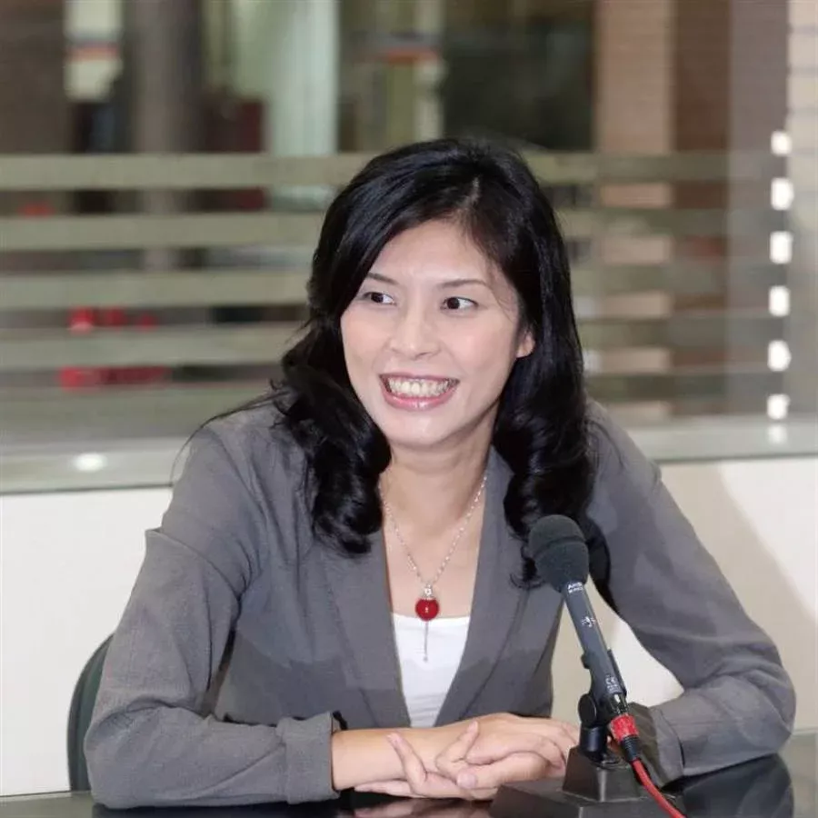 胡锡进:郑丽文年轻时支持“台独”但后来得以重塑