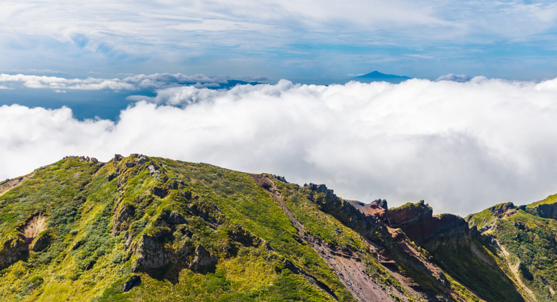 1名驻日美军前往岩手县岩手山攀登时受困，在海拔1750公尺处被救出。（图撷自日本国家公园官网）