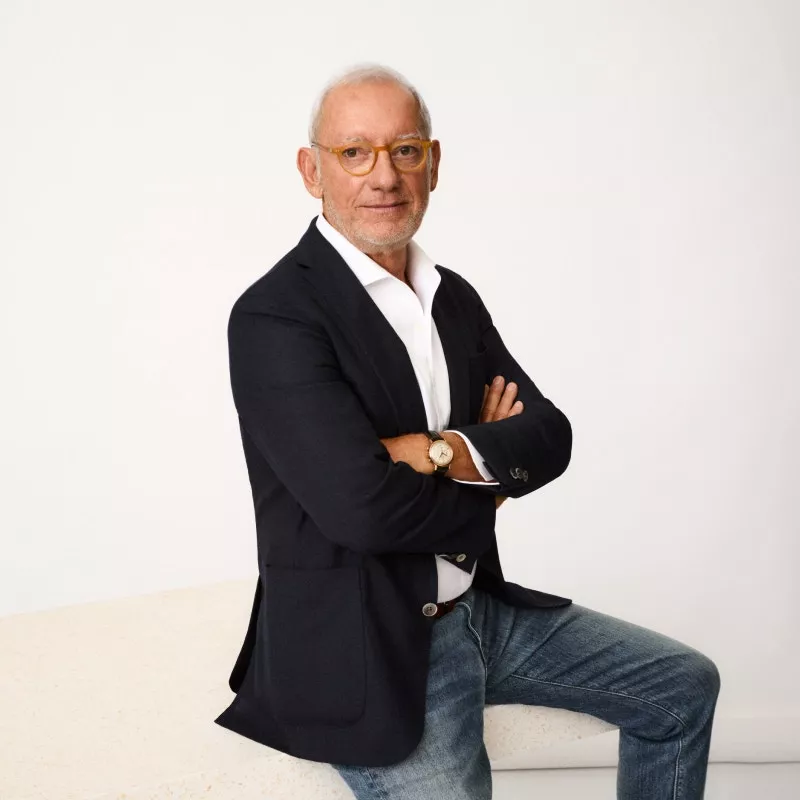 Mango创办人堕崖案非意外?死者儿子列嫌疑人