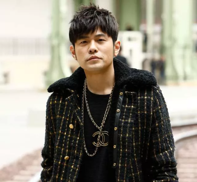 周杰伦蹭霉霉热度翻车!近些年口碑越来越差