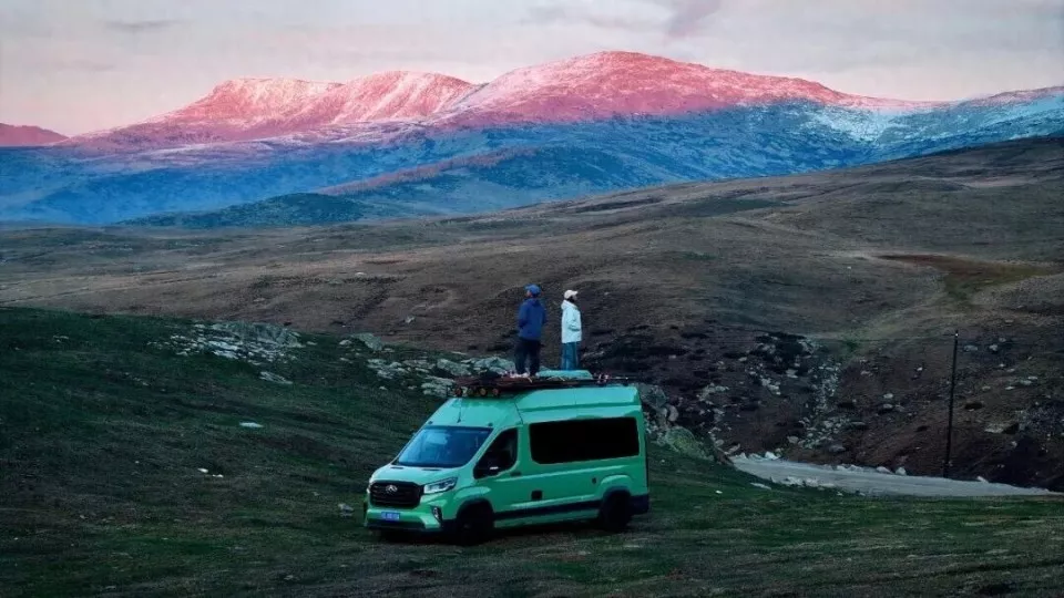 边旅行边赚钱，月入五万？