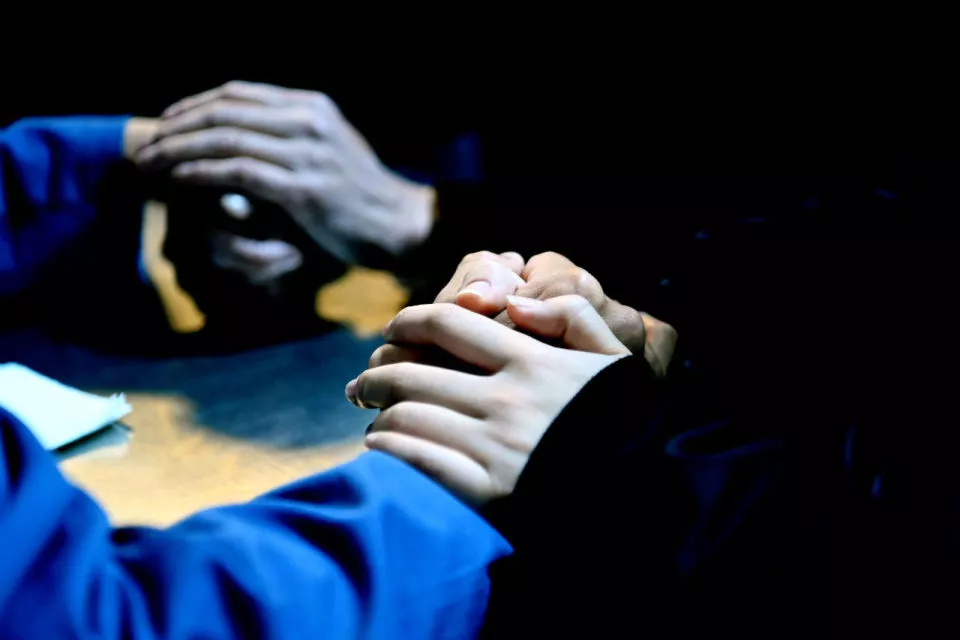 刑法学者刘仁文：建议将“罪犯”改称“服刑人员”