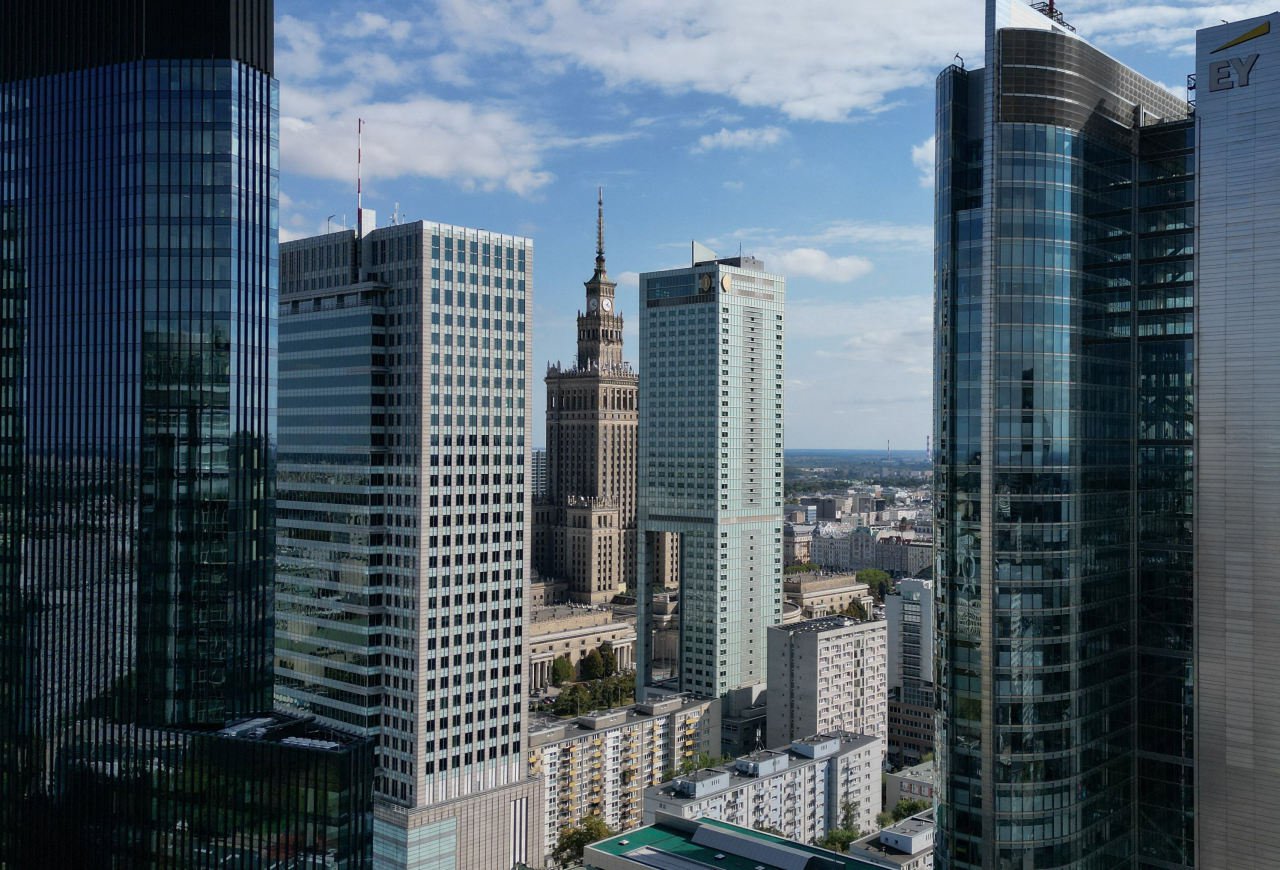 2023年的华沙摩天大楼。波兰和其他前苏联卫星国在经济增长方面已远超俄罗斯。 2023年的华沙摩天大楼。波兰和其他前苏联卫星国在经济增长方面已远超俄罗斯。