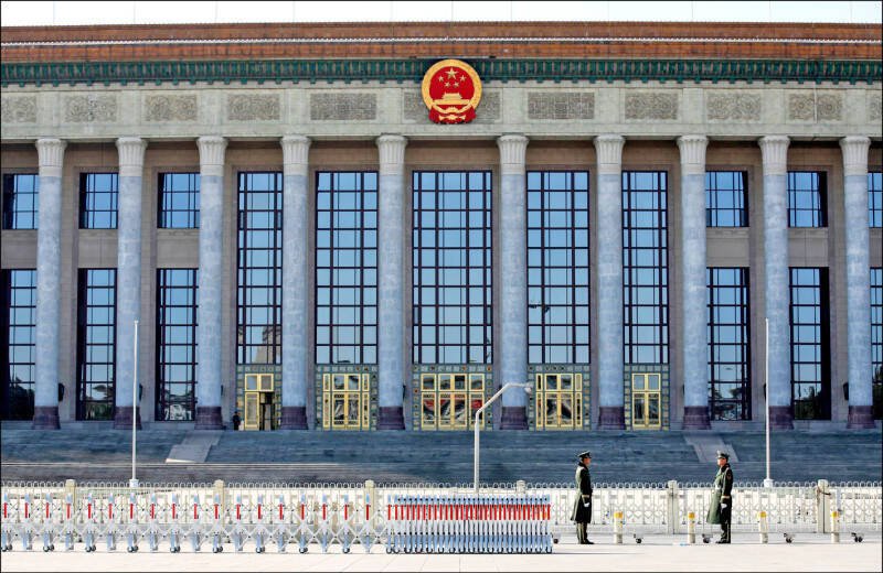 中共四中全会20至23日在北京举行。新华社指出，中国将通过「十四五」、「十五五」、「十六五」三个5年的努力，到2035年基本实现社会主义现代化。「十五五」正式承上启下的关键5年。（路透资料照）