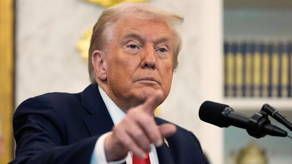 特朗普：中国“不想”入侵台湾 重申对习近平的信任