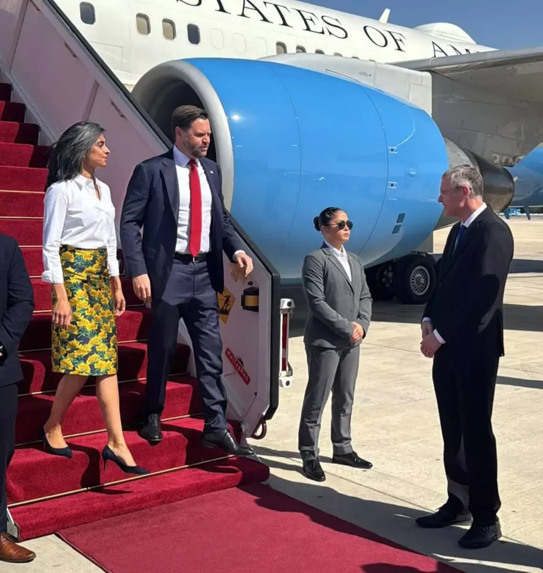 万斯抵达以色列，将“监督加沙停火协议执行”