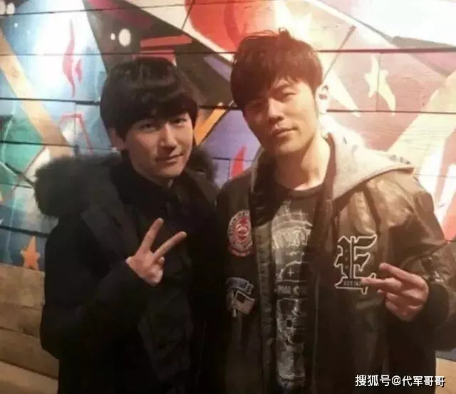 昔日好友反目成仇!周杰伦被蔡威泽卷走320万美元