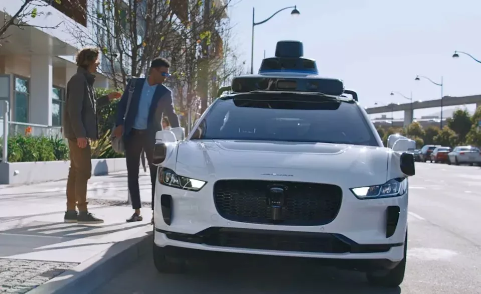 无人计程车在洛杉矶大受欢迎:支持中文 比Uber便宜…