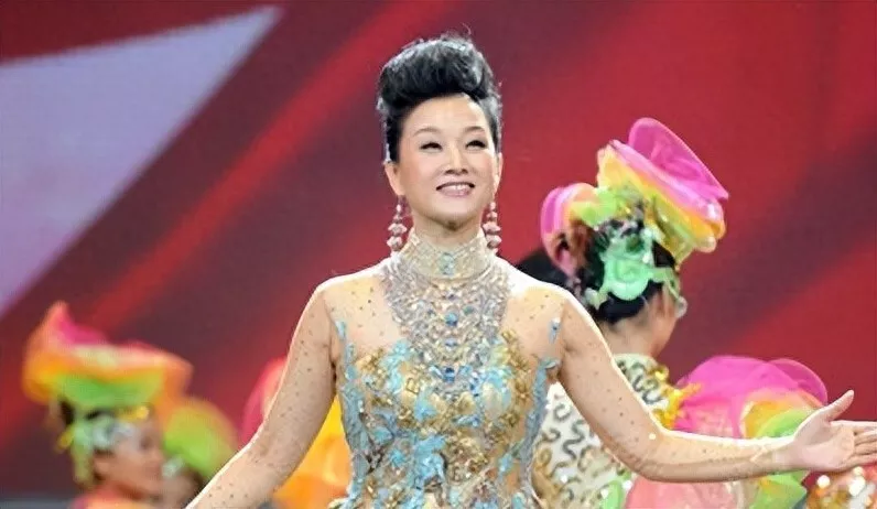 身价上亿,却因10万元将保姆送进监狱,58岁的宋祖英过得怎样