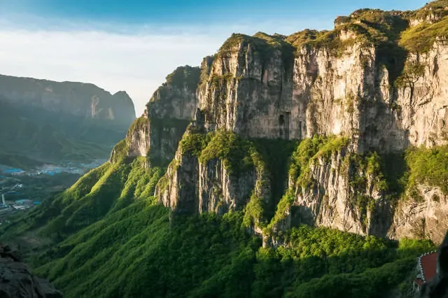 ▲南太行山 图据图虫创意