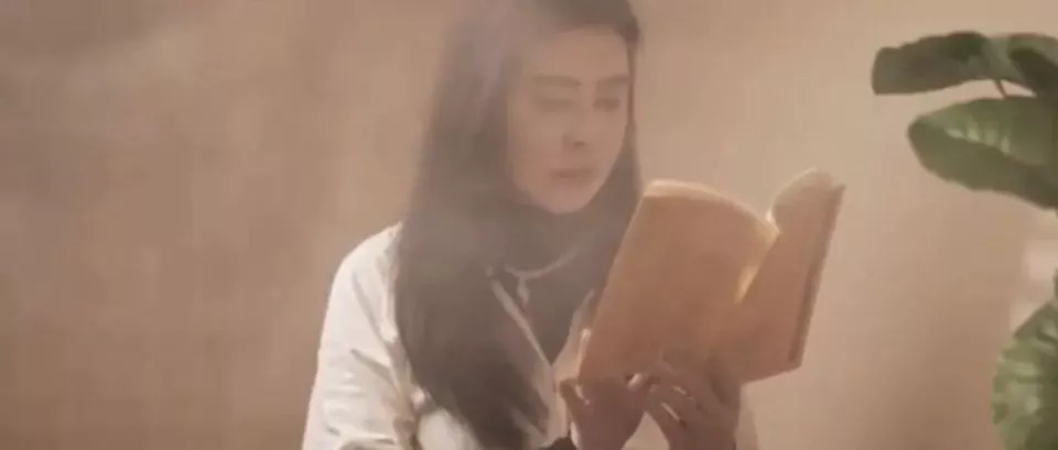 巅峰时期退出娱乐圈,目前在加拿大开艾灸馆!