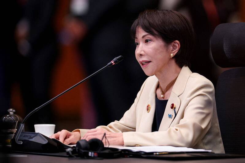 日相高市早苗出席东协峰会期间，与各国就贸易、安全等议题进行交流。（法新社）