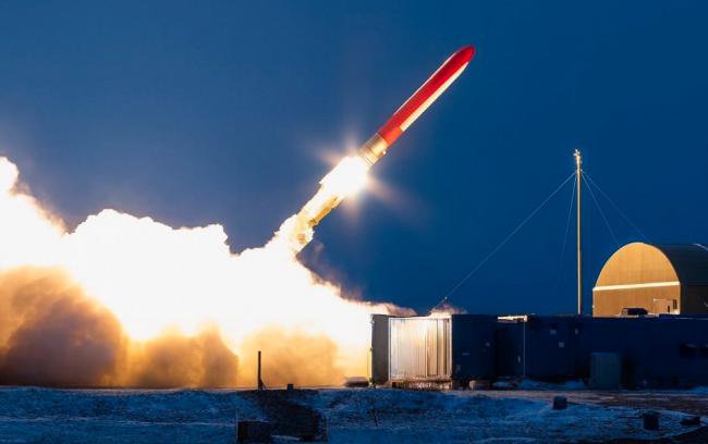 俄核飞弹飞跃1/3地球 普京：全球唯一 无法拦截