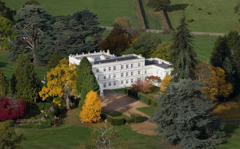 安德鲁1分钱租40公顷王室庄园!英王室要硬刚 安德鲁1分钱租40公顷王室庄园!英王室要硬刚