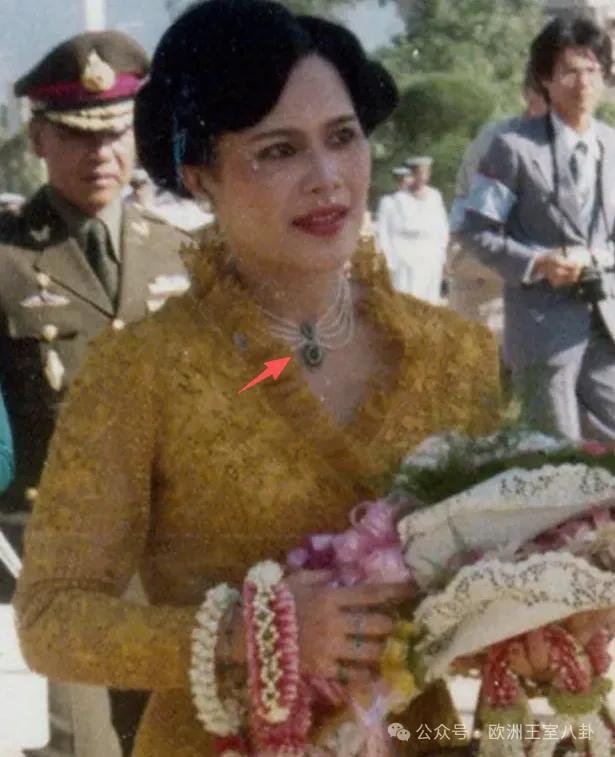 70年泰国王后，打下冠绝亚洲碾压欧洲的珠宝江山