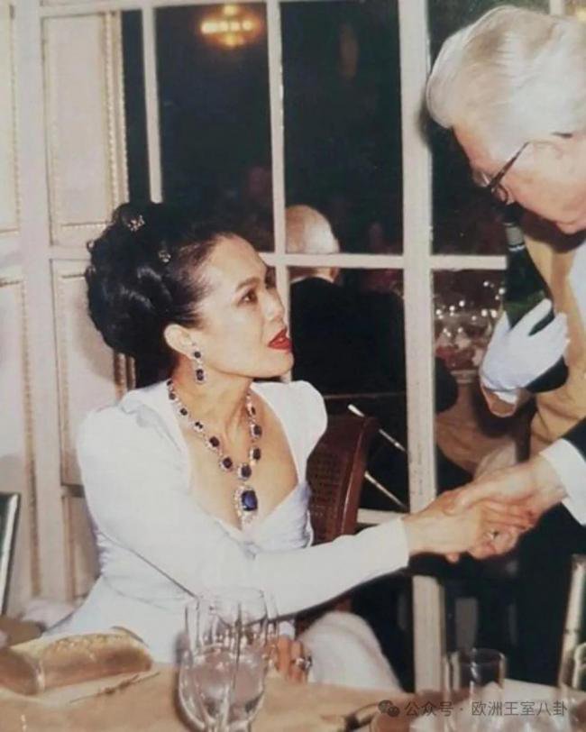 70年泰国王后，打下冠绝亚洲碾压欧洲的珠宝江山