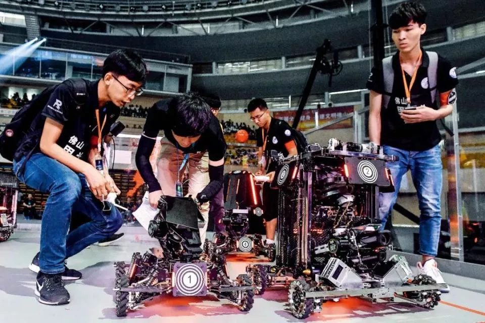 全世界的“90后”   都在疯狂“造人”