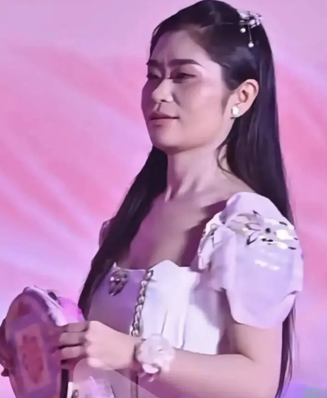 ​辽宁选美冠军诞生后，我笑死在评论区