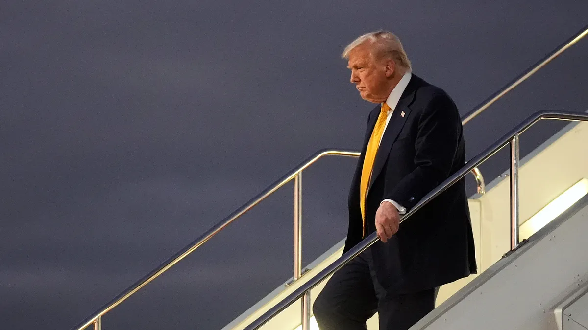 四中公报箭在弦上，川普的沉默很危险