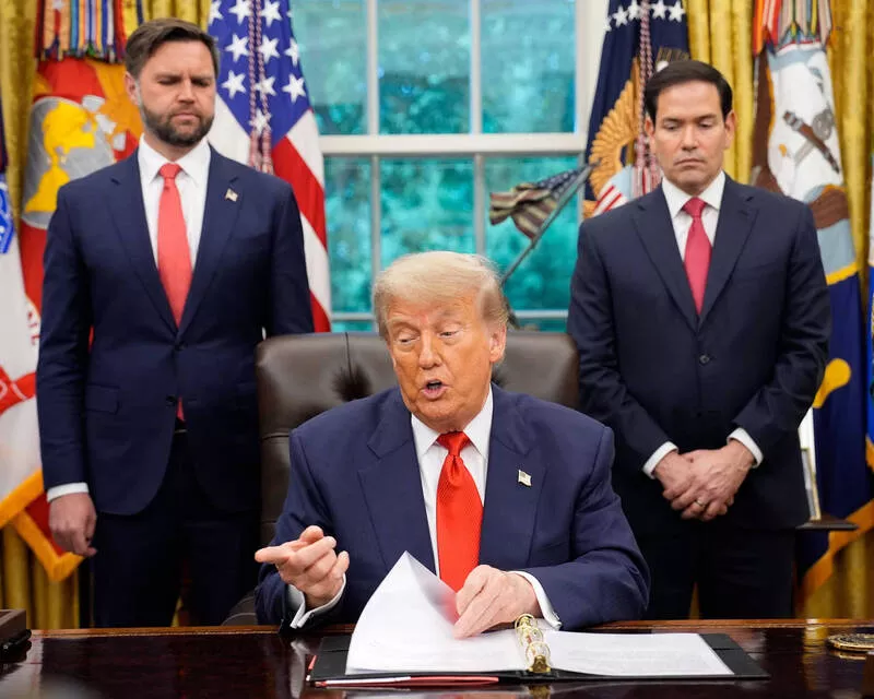 接班人之战!卫报:万斯是比特犬 卢比奥是贵宾犬