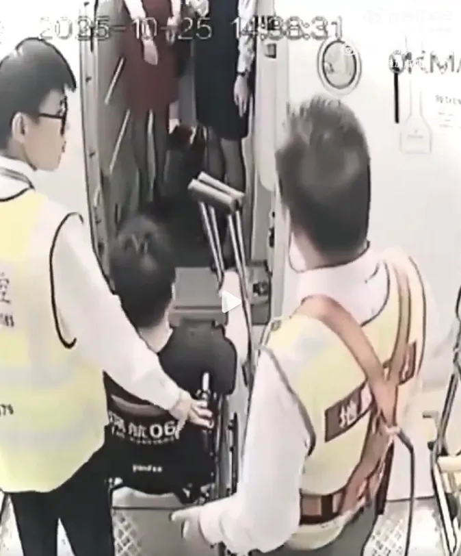 攻击郑智化的报应来了