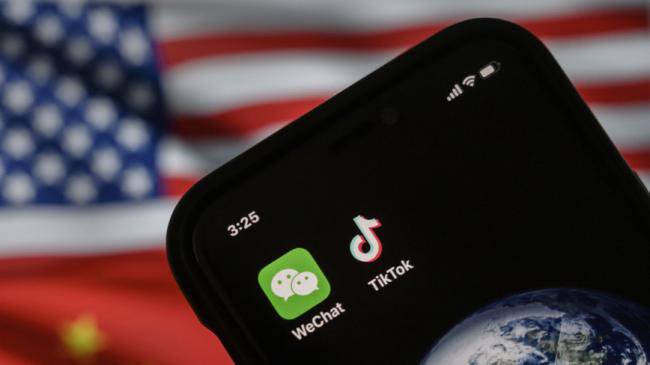 前特工揭秘：中共用社媒监控全球华人