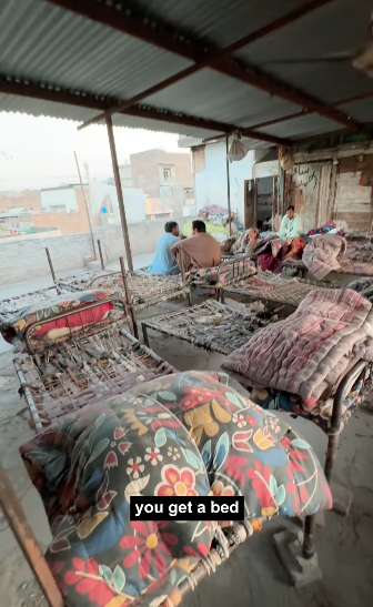 每晚25美分 小伙住“全球最便宜旅馆” 恐怖了…