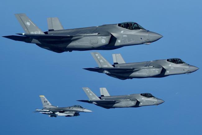 怕挨打？董军罕见表现太意外