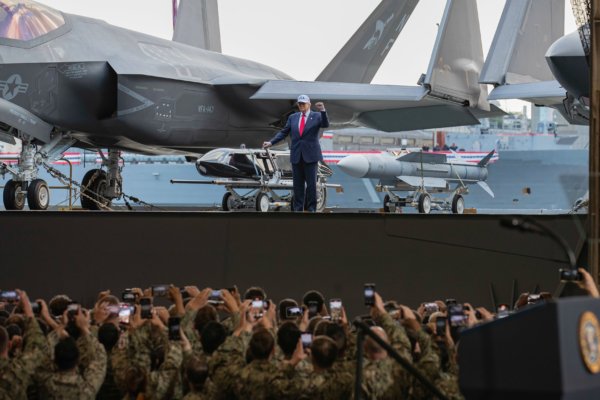 怕挨打？董军罕见表现太意外