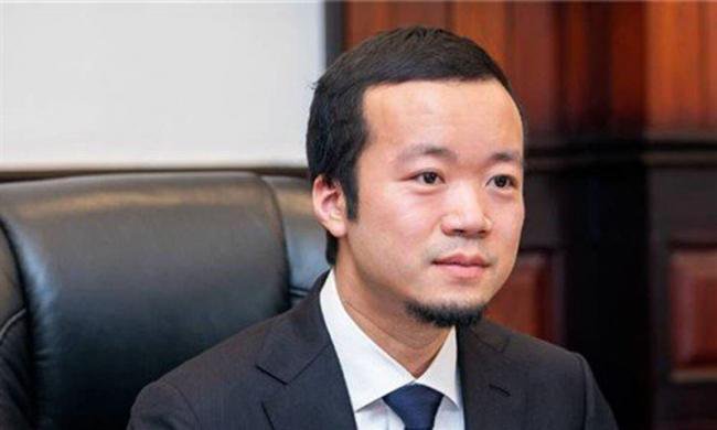 知情人士曝   他很有可能躲在中国