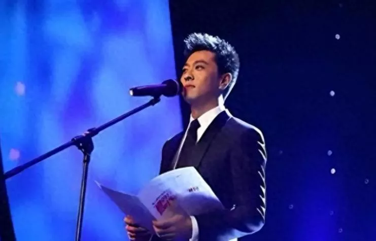 “央视最帅主持人”的遭遇，给大家敲响了警钟