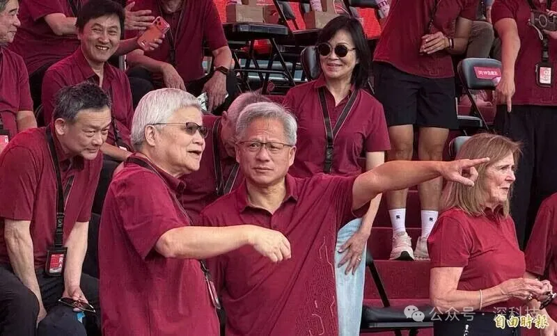 燃爆！台积电发巨额奖金 黄仁勋也来了