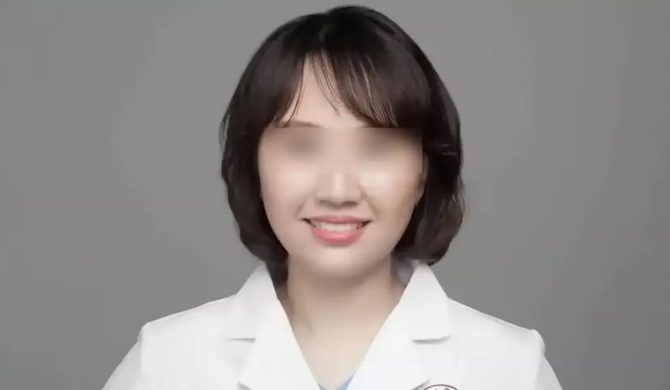 湖南副院长和女医生的不雅视频同款睡裙 已卖出3.3万件！