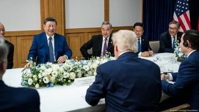 如何解读习近平眯眼笑照片？