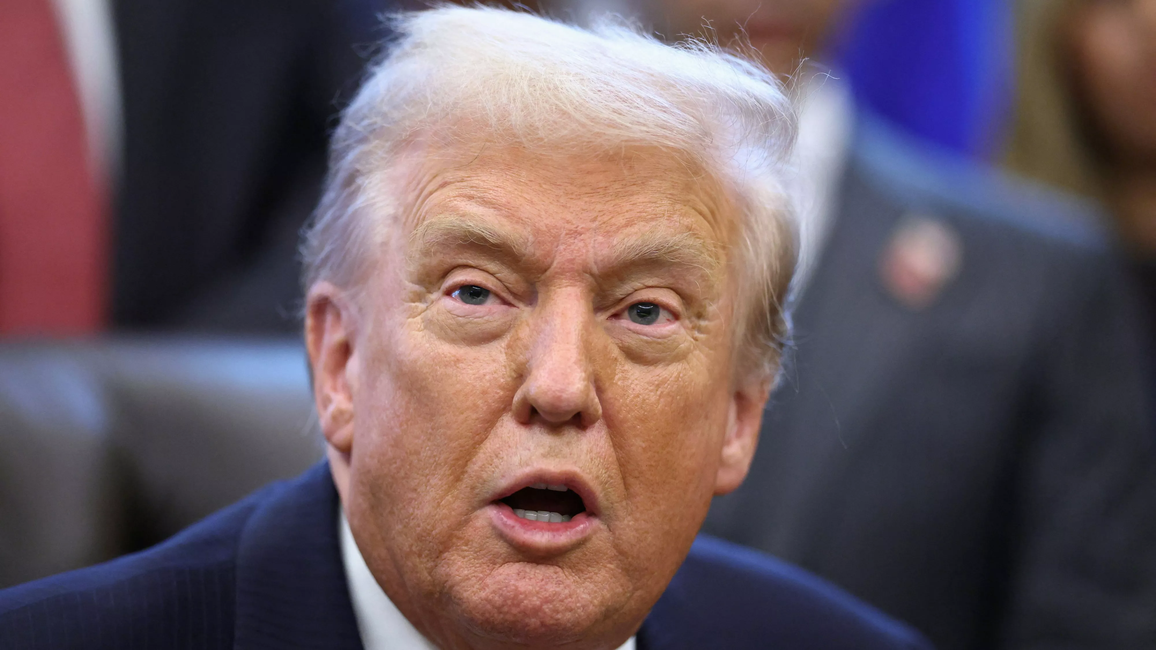 川普：若关税被裁定无效 美国恐将还债20万亿美元