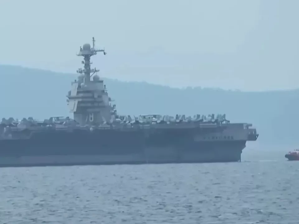 委内瑞拉大规模动员军事力量 美最大军舰进场…